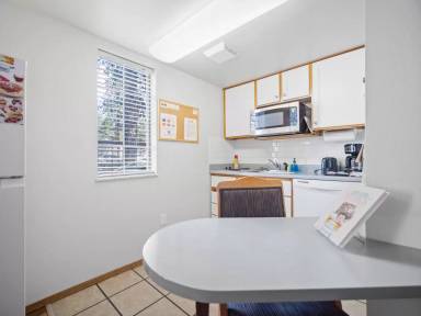 Main picture of 20 E Pineridge Ct