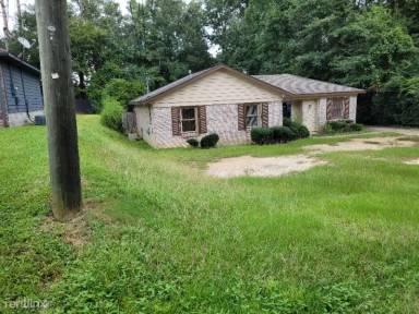 Main picture of 472 Pinecrest Dr