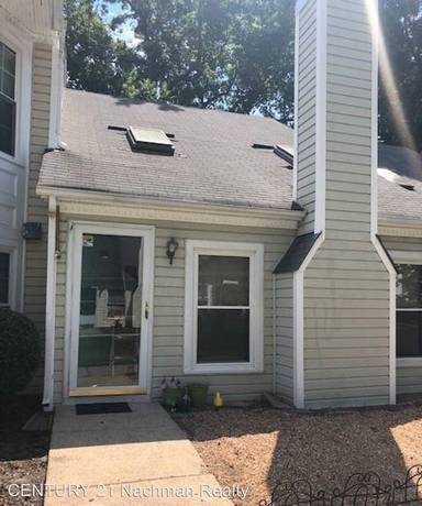 Main picture of 219 Susan Constant Dr