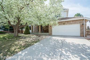 Main picture of 2084 Chesapeake Ln