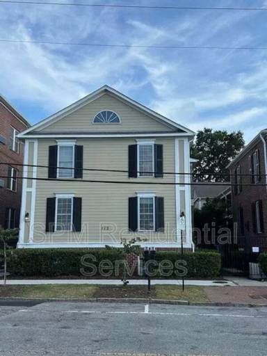 Main picture of 212 Red Cross St
