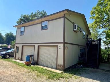 Main picture of 1868 Highway 178 W