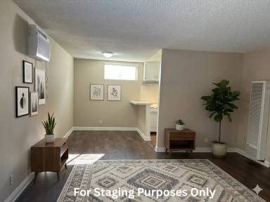Main picture of 3104 Montrose Ave