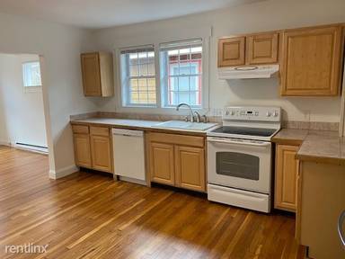 Main picture of 55 Elm St