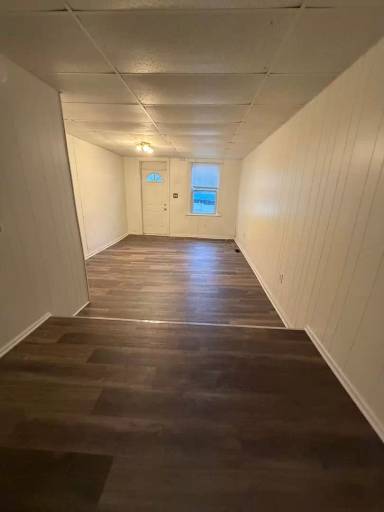 Main picture of 214 W Strawberry St