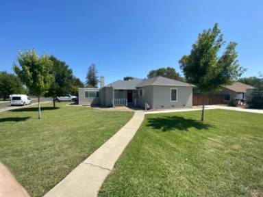 Main picture of 1949 Ramirez St
