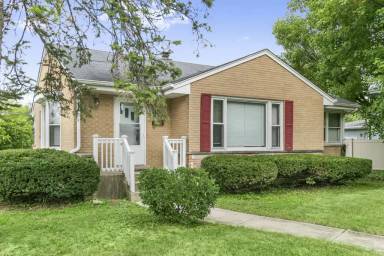 Main picture of 3636 214th Pl