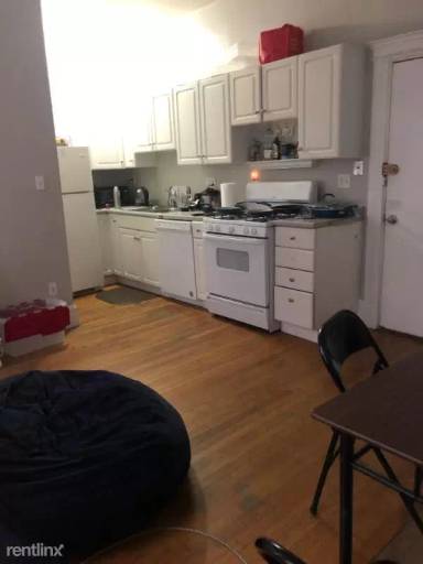 Main picture of 447 Park Dr