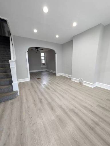 Main picture of 1821 S Alden St