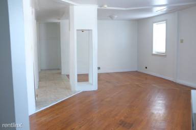 Main picture of 5840 N Ridge Ave