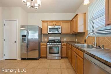 Main picture of 604 Red Hawk Dr