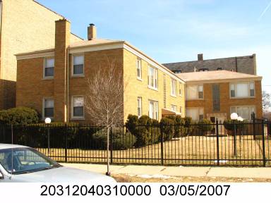 Main picture of 7957 S Wood St