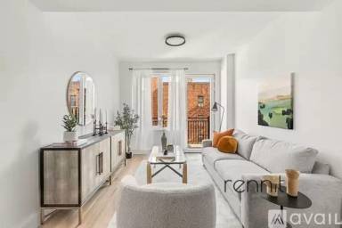 Main picture of 2039 Ocean Ave