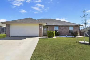 Main picture of 223 Timber Ridge Dr