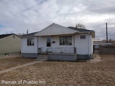 Main picture of 2702 Columbine Ave