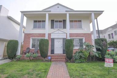 Main picture of 8316 Blackburn Ave
