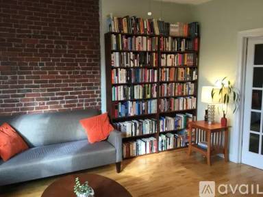 Main picture of 1247 Cambridge St