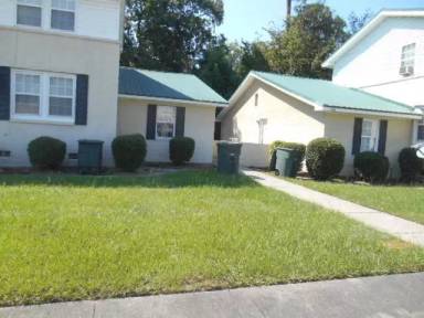 Main picture of Pleasant St Pleasant Place