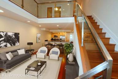 Main picture of 1024 Kenyon St NW