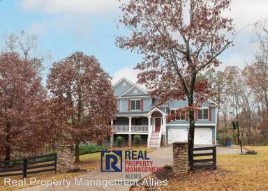 Main picture of 102 Oak Ridge Trl SE