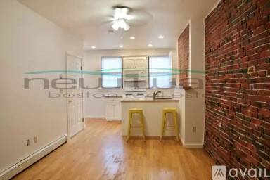 Main picture of 71 Hudson St