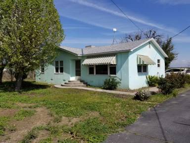 Main picture of 6456 S Temperance Ave