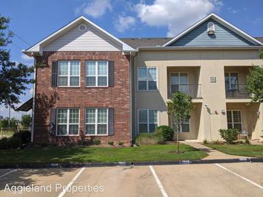 Main picture of Fox Run Condos