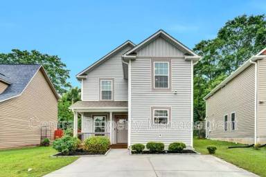 Main picture of 121 Crown Ct