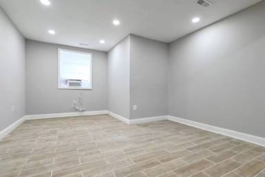 Main picture of 5320 8th St NW