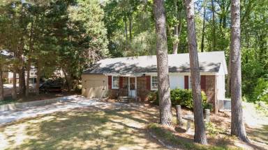 Main picture of 7444 Edenwood Ln