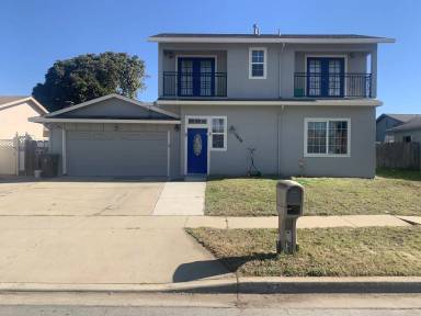Main picture of 13479 Pierce St