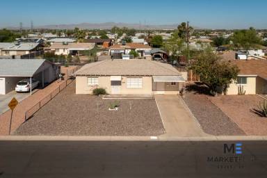 Main picture of 11384 N 113th Dr