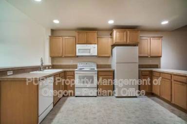 Main picture of 1574 SW 175th Ave