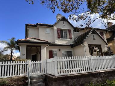 Main picture of 1325 Little Lake St