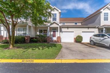 Main picture of 851 Norview Ave