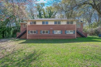 Main picture of 705 Ravenel St