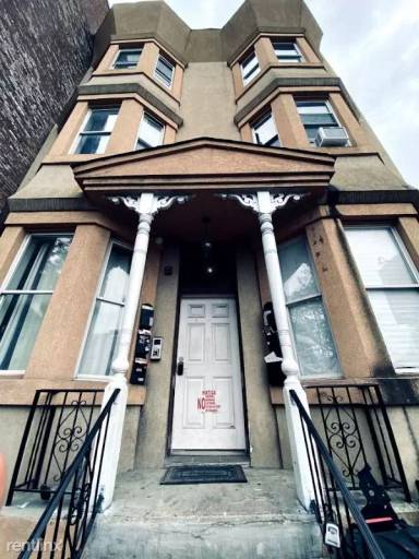 Main picture of 11 Palisade Ave