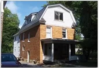 Main picture of 125 W Park Ave