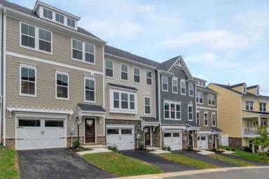 Main picture of 5931 McComb St