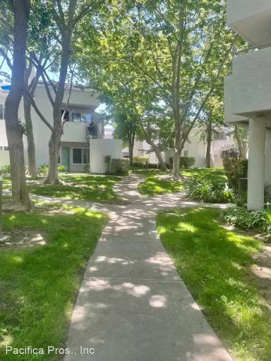 Main picture of 2581 Fulton Square Ln