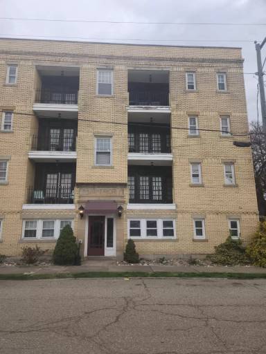 Main picture of 817 5th St NW