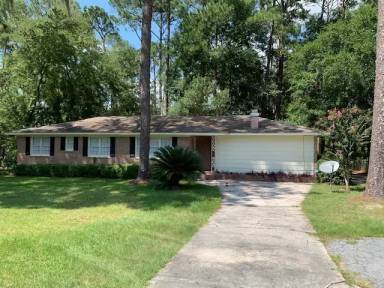 Main picture of 700 Northside Dr