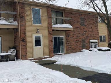 Main picture of 34670 Clarkson Dr W