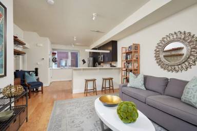 Main picture of 3207 12th St NE