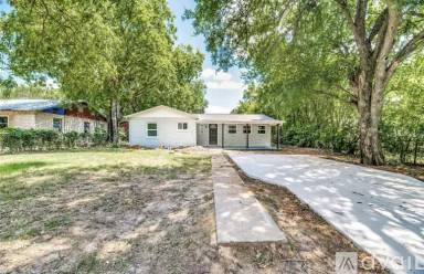 Main picture of 5821 Black Oak Ln