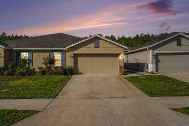 Main picture of 18267 Turning Leaf Cir