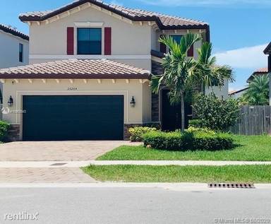 Main picture of 25201 SW 117th Pl