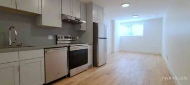 Main picture of 2 Clinton Park