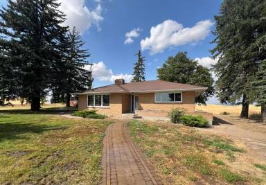 Main picture of 11213 E Cameron Rd
