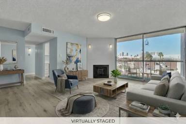 Main picture of 725 N Royal Crest Cir